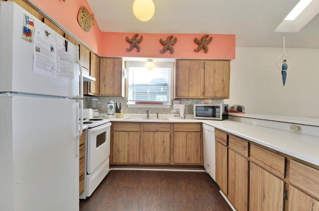Photo of Kitchen in Bermuda Beach