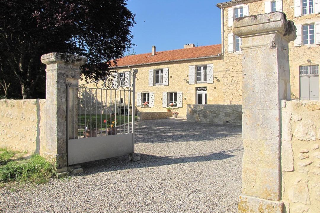 Photo of Others in Beraut