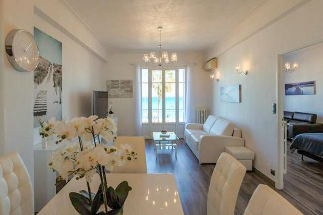 Photo of Others in La Californie