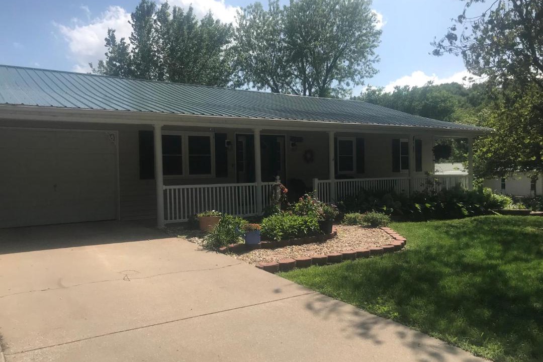 Photo of Others in Hermann