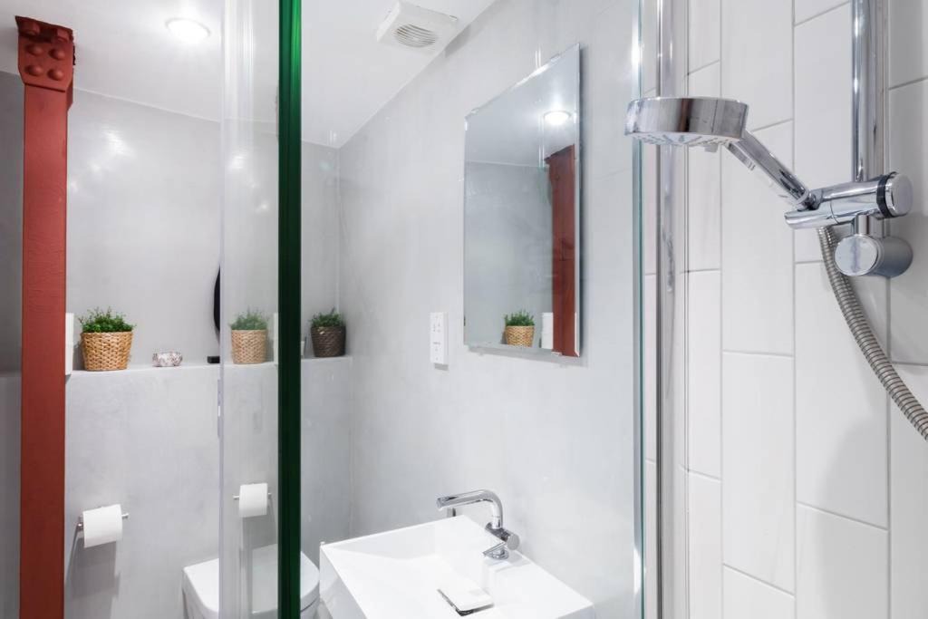 Photo of Bathroom in St. Johns Wood