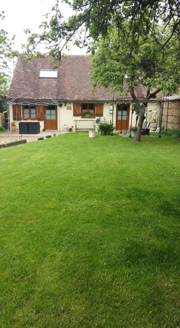 Photo of Others in Rugles