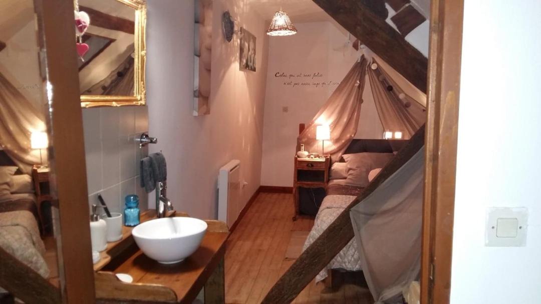 Photo of Others in Rugles