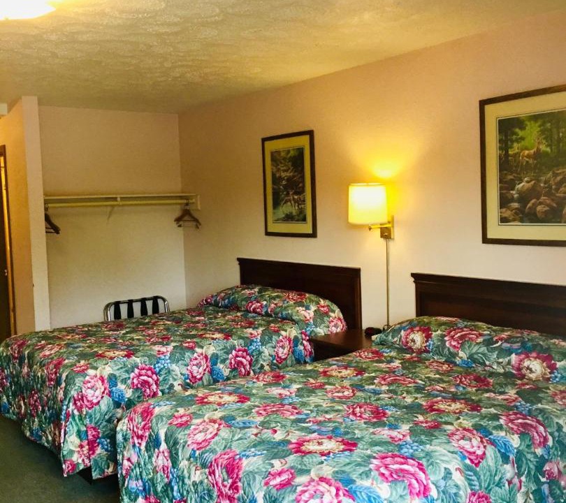 Photo of Others in Branson West