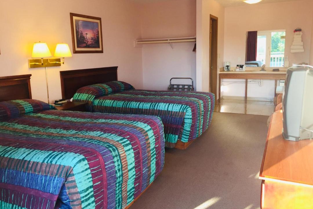 Photo of Others in Branson West