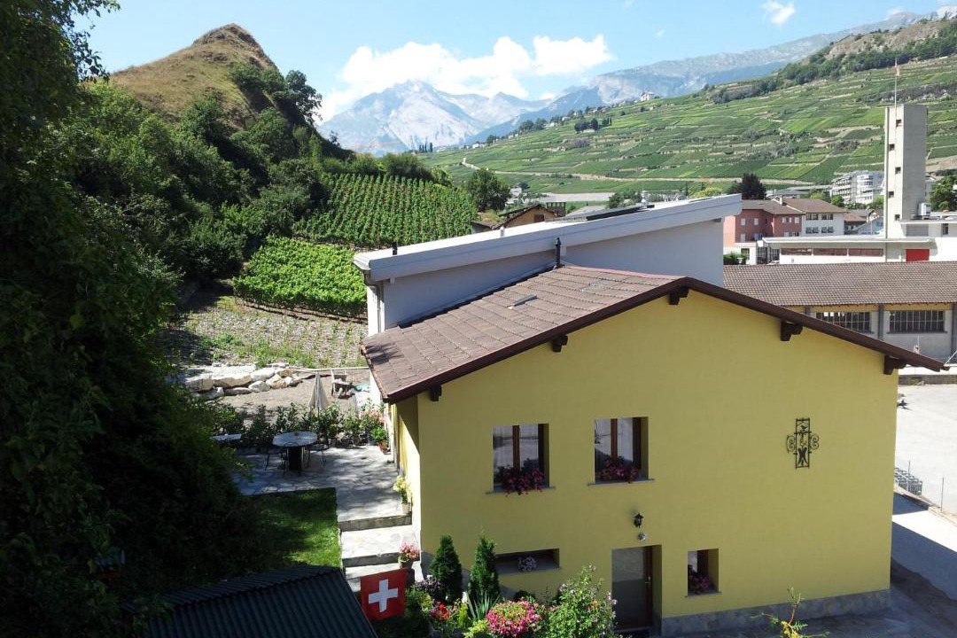 Photo of Others in Sion