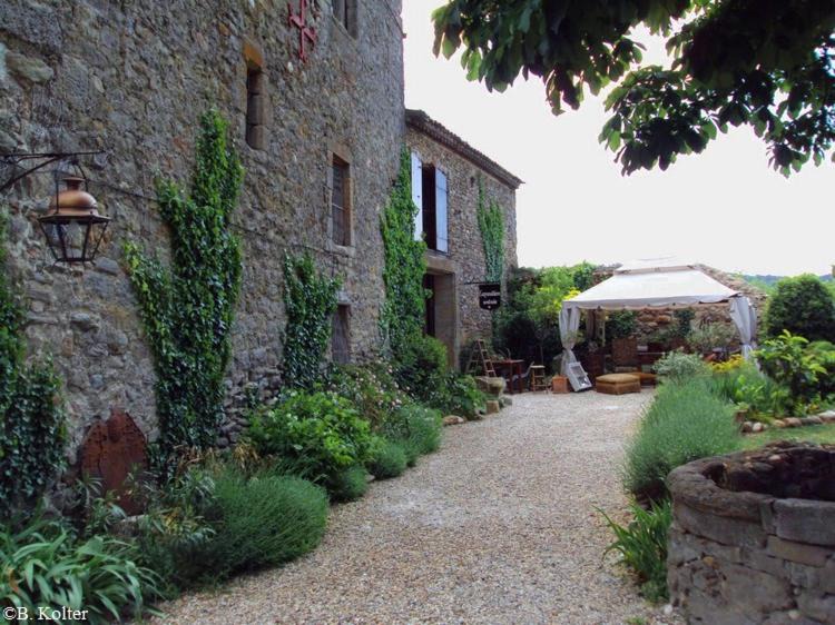 Photo of Buildings in Pieusse