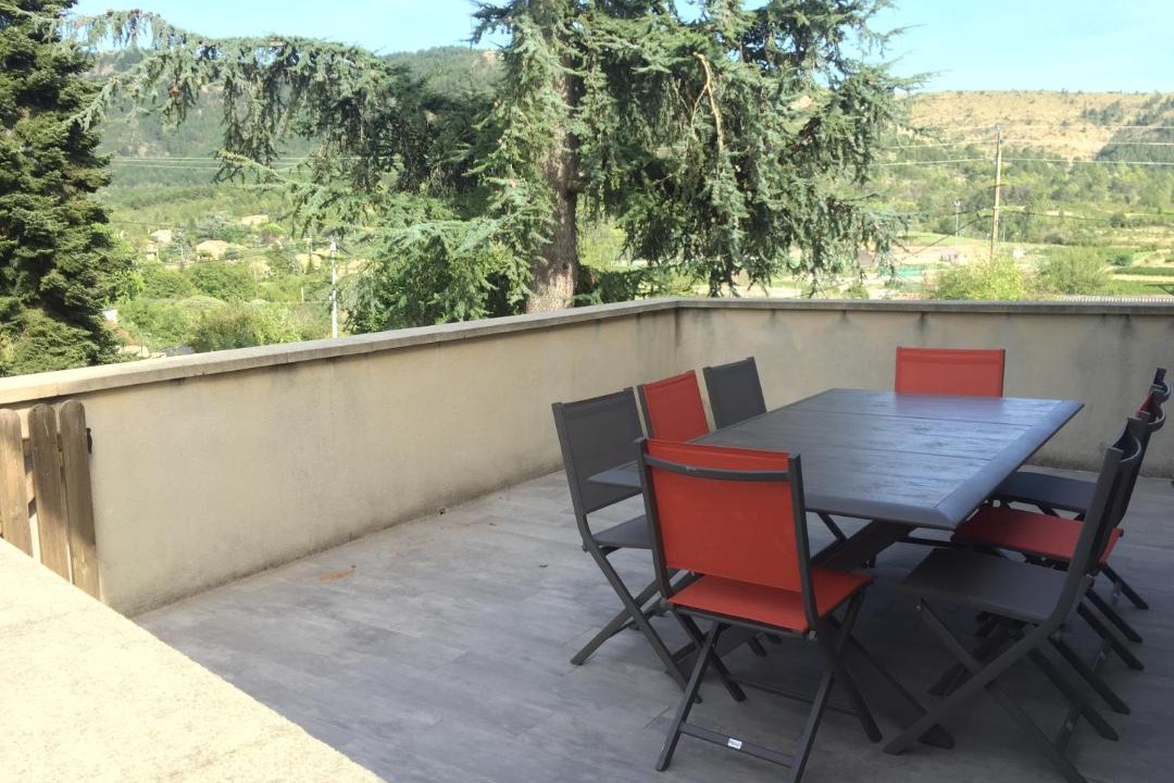 Photo of Patio Balcony in Vesseaux