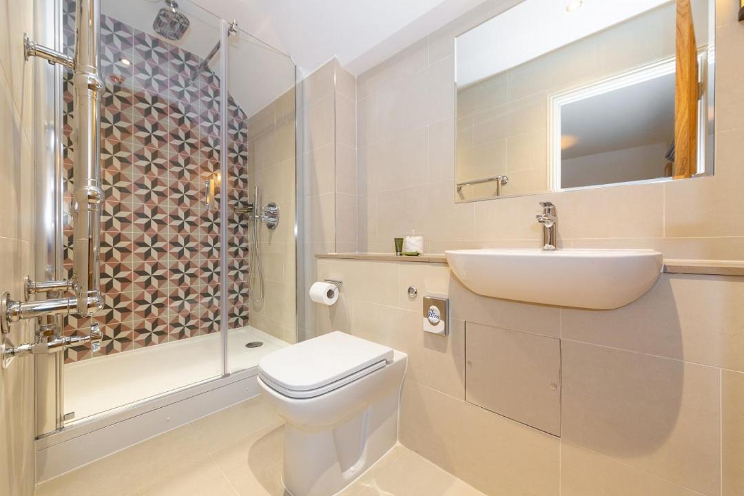 Photo of Bathroom in Harpenden