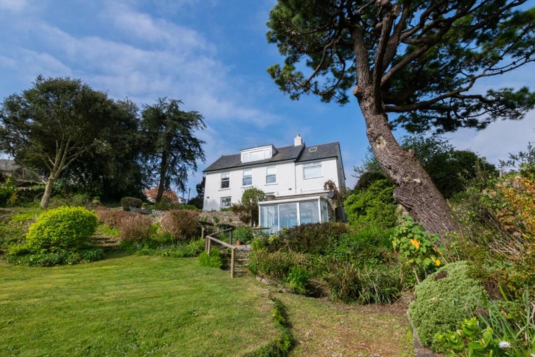 Photo of Buildings in Stoke Fleming