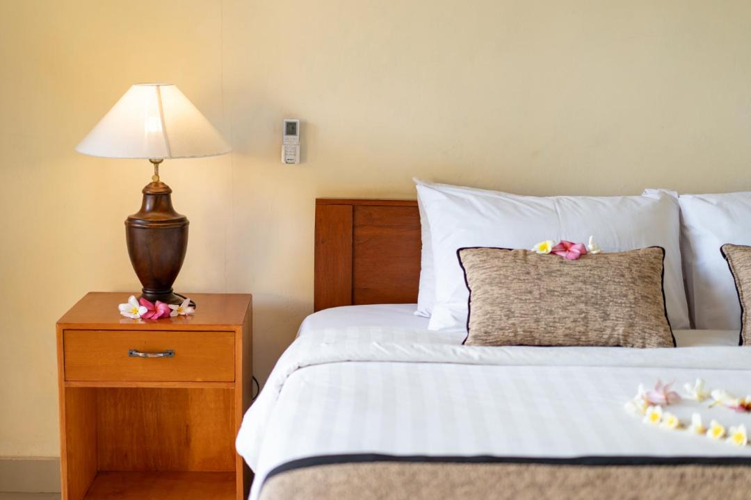 Photo of Others in Mushroom Bay