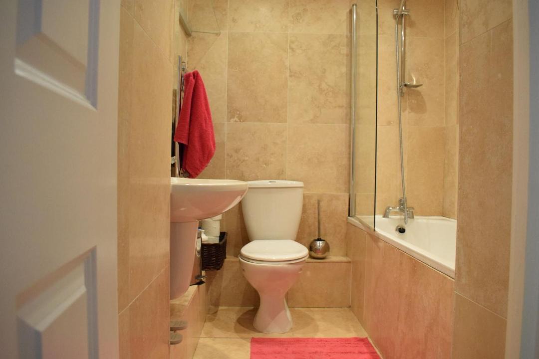 Photo of Bathroom in Homerton