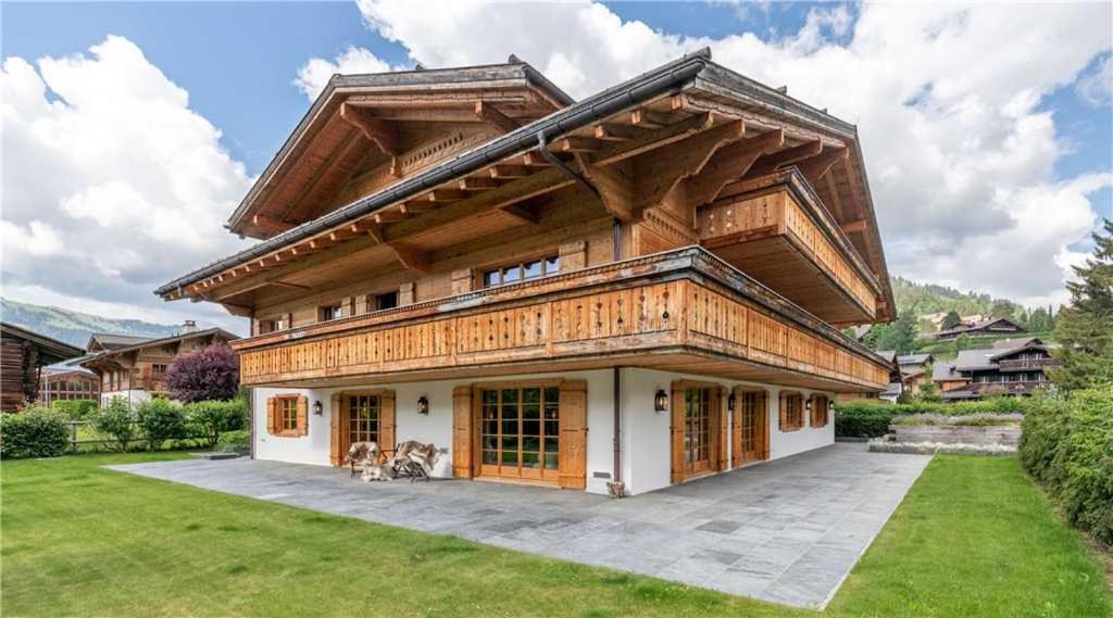 Photo of Buildings in Zweisimmen Nr Gstaad