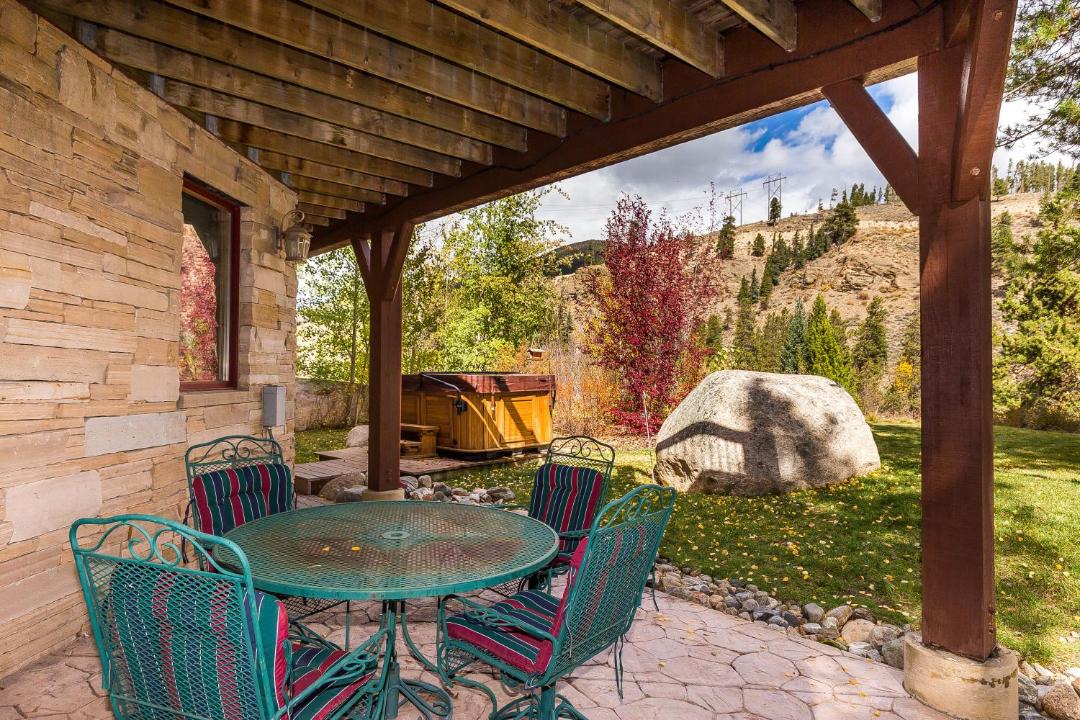 Photo of Patio Balcony in Elk Run