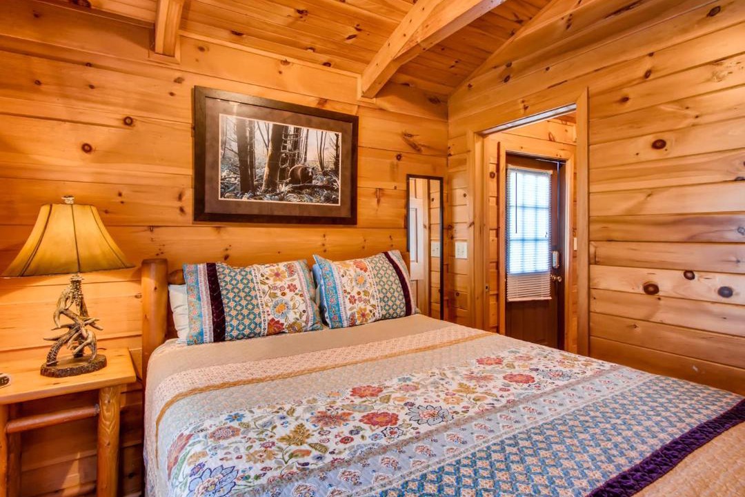 Photo of Bedroom in Wears Valley