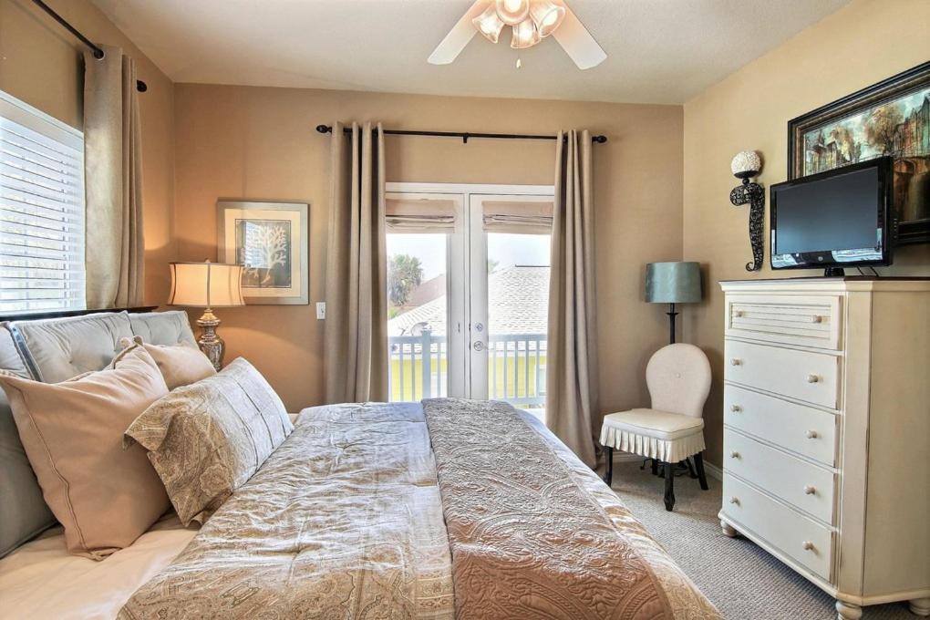 Photo of Bedroom in Port Aransas