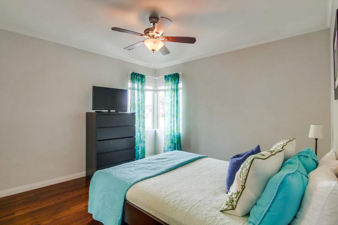 Photo of Bedroom in Central Mission Beach