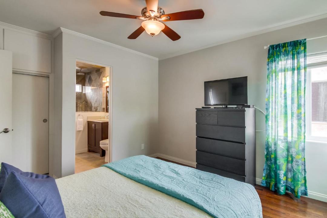 Photo of Bedroom in Central Mission Beach
