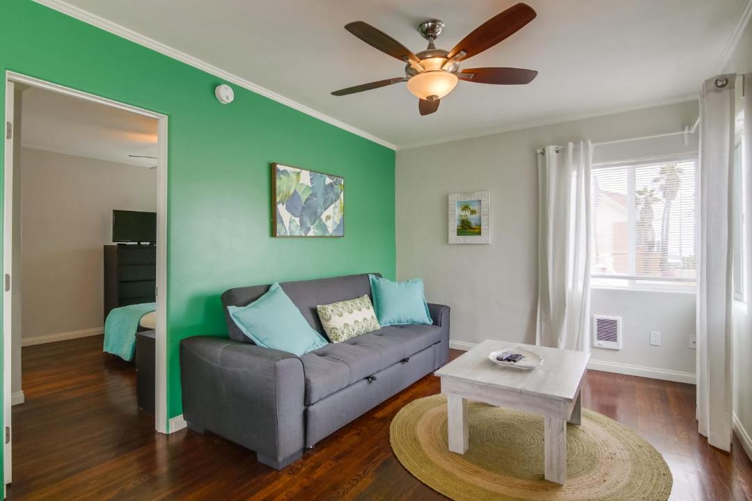 Photo of Livingroom in Central Mission Beach