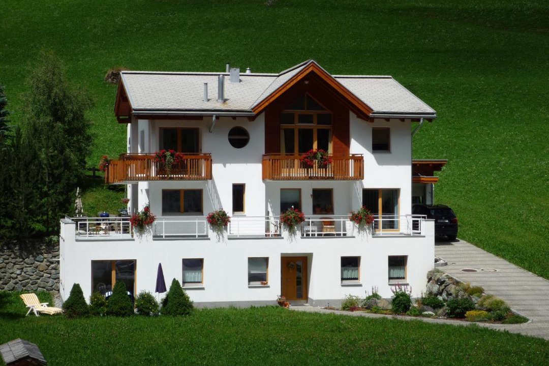 Photo of Others in Ravaisch