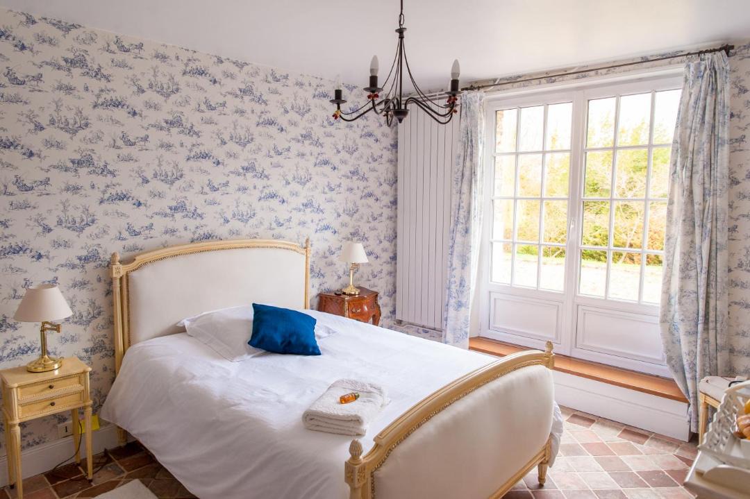 Photo of Others in Orsay