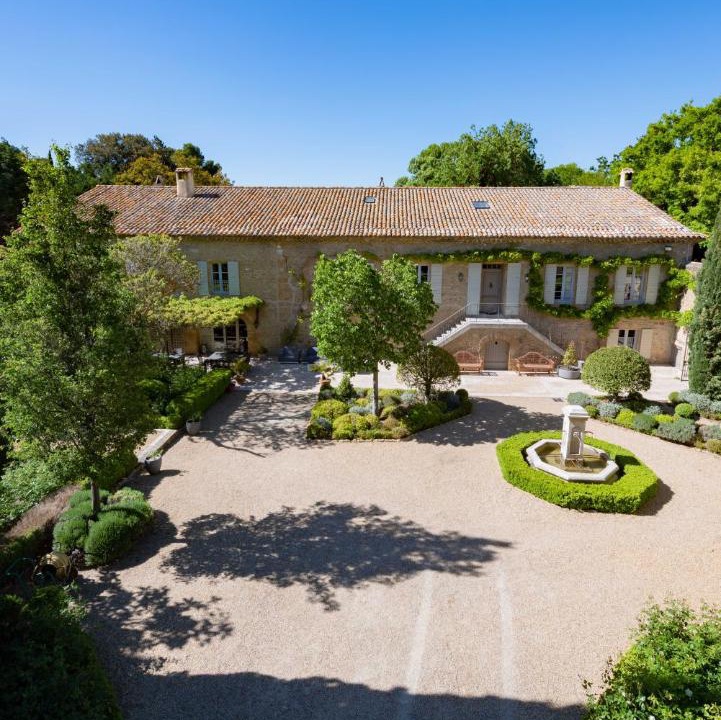 Photo of Buildings in Sorgues