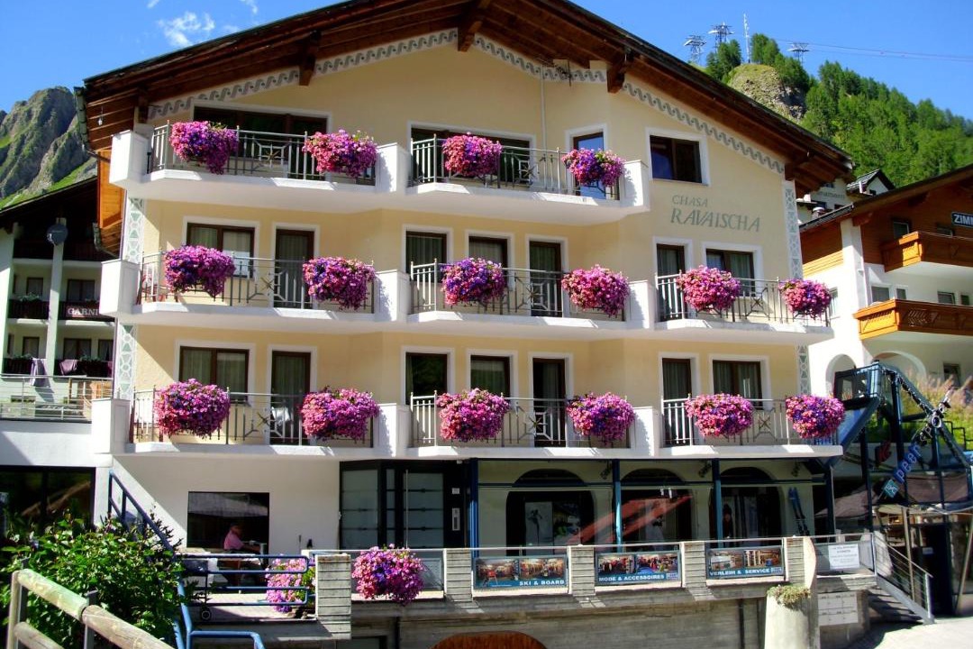 Photo of Others in Ravaisch
