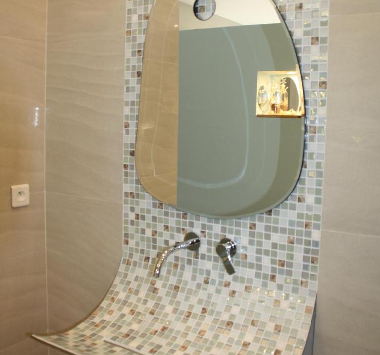 Photo of Bathroom in Manso