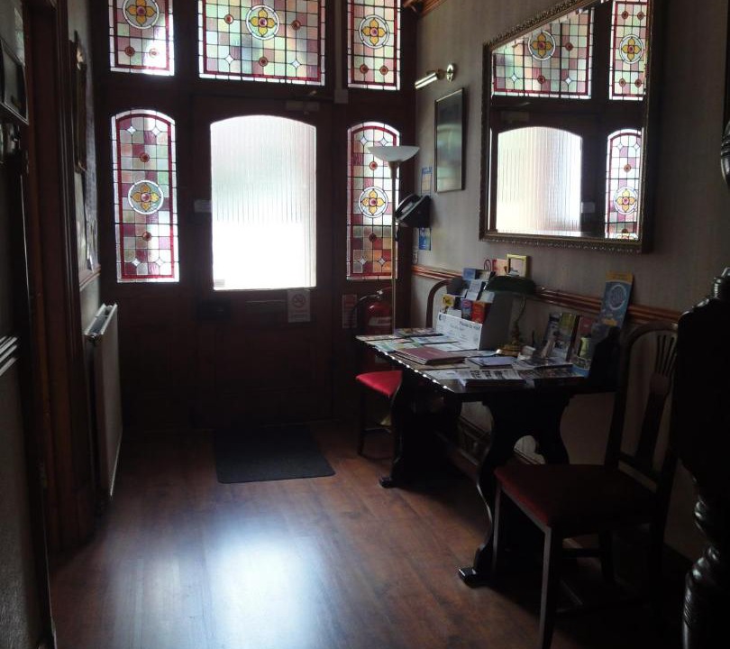 Photo of Others in Hoole