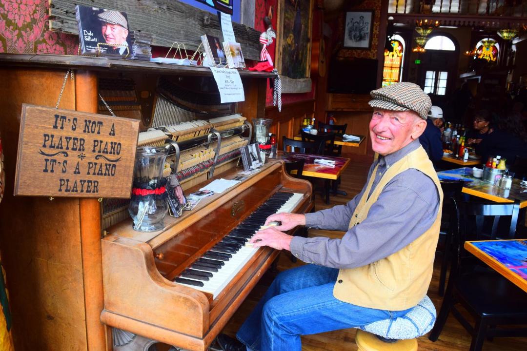 Photo of Others in Silverton