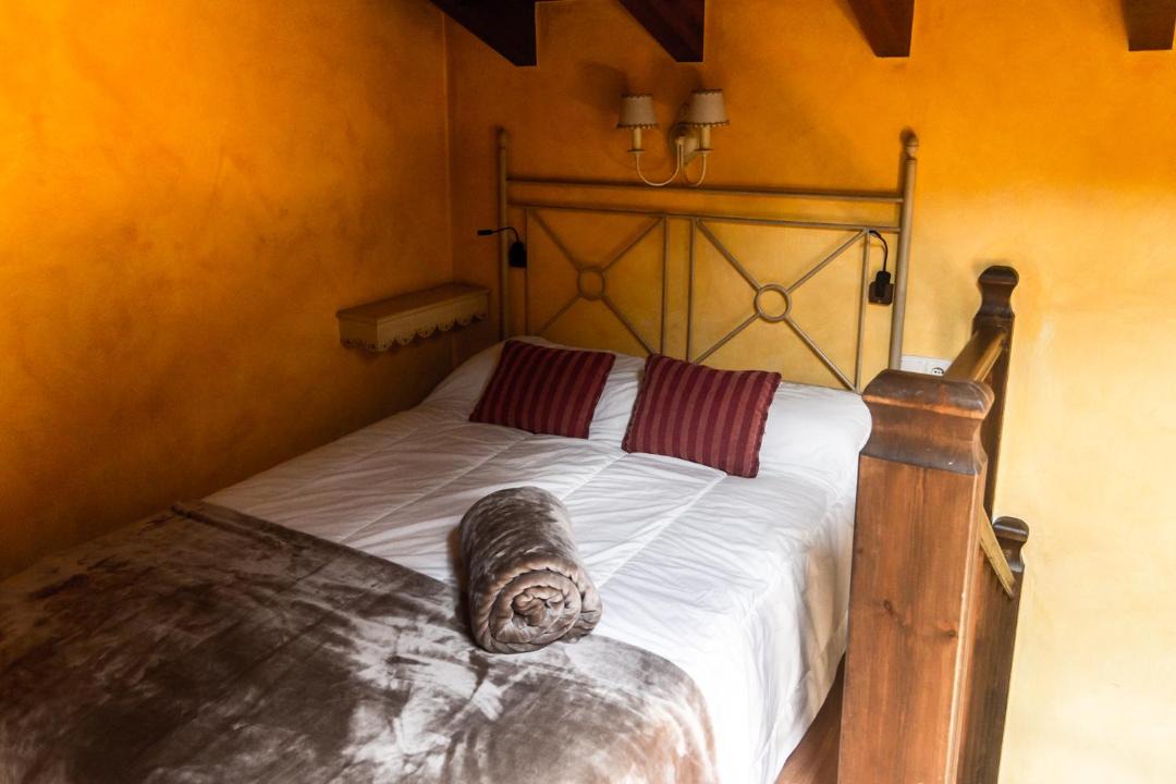 Photo of Bedroom in Incles