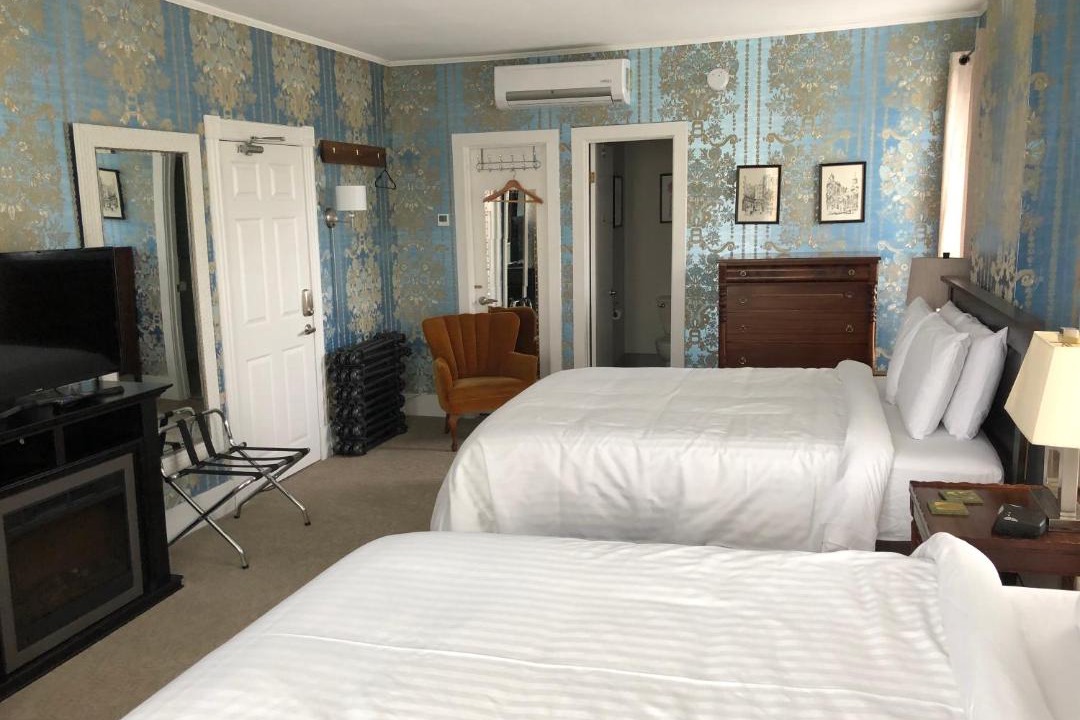 Photo of Others in Gananoque