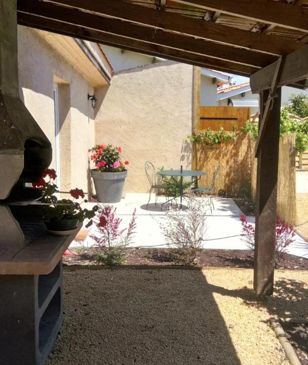 Photo of Others in Talais