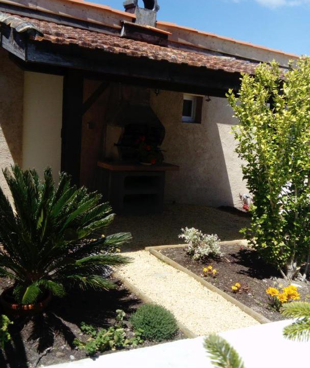 Photo of Others in Talais