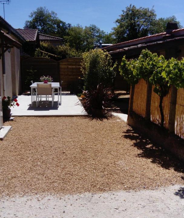 Photo of Others in Talais