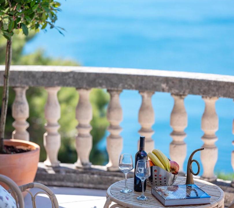 Photo of Patio Balcony in Pile