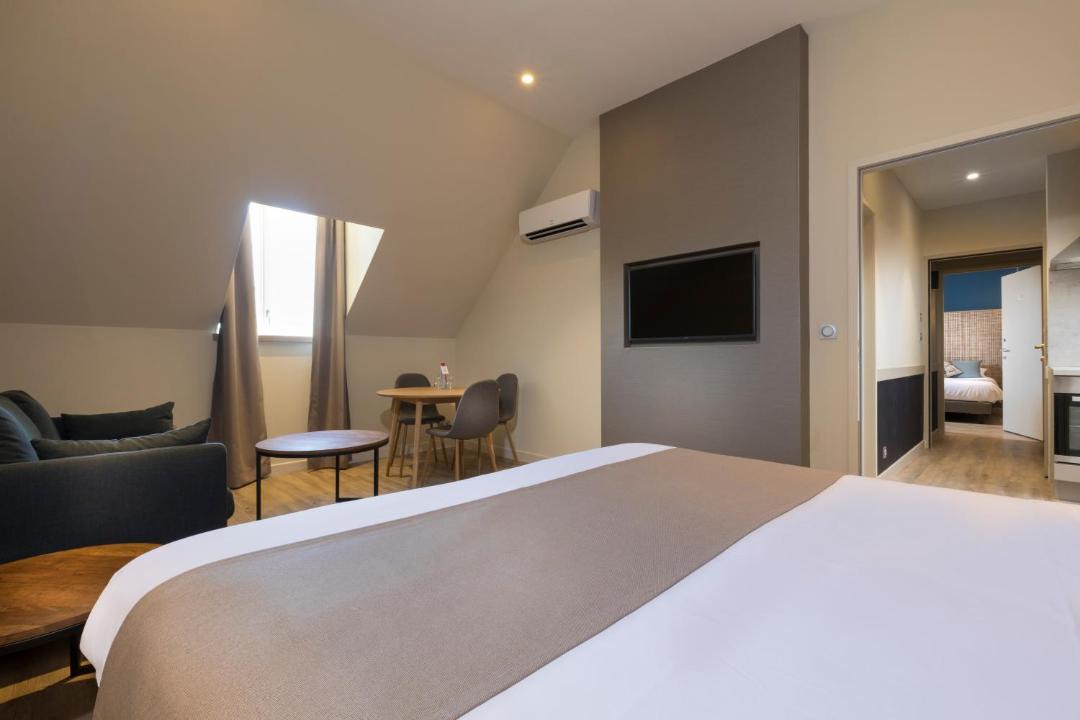 Photo of Others in Provins