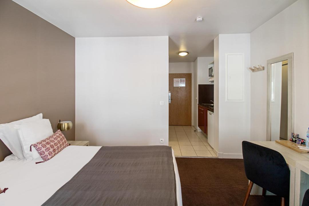Photo of Bedroom in Villejuif
