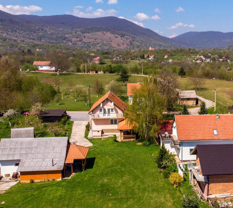 Photo of Others in Seliste