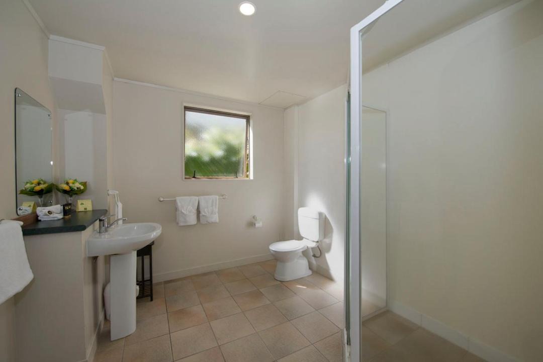 Photo of Bathroom in Hamilton Lake