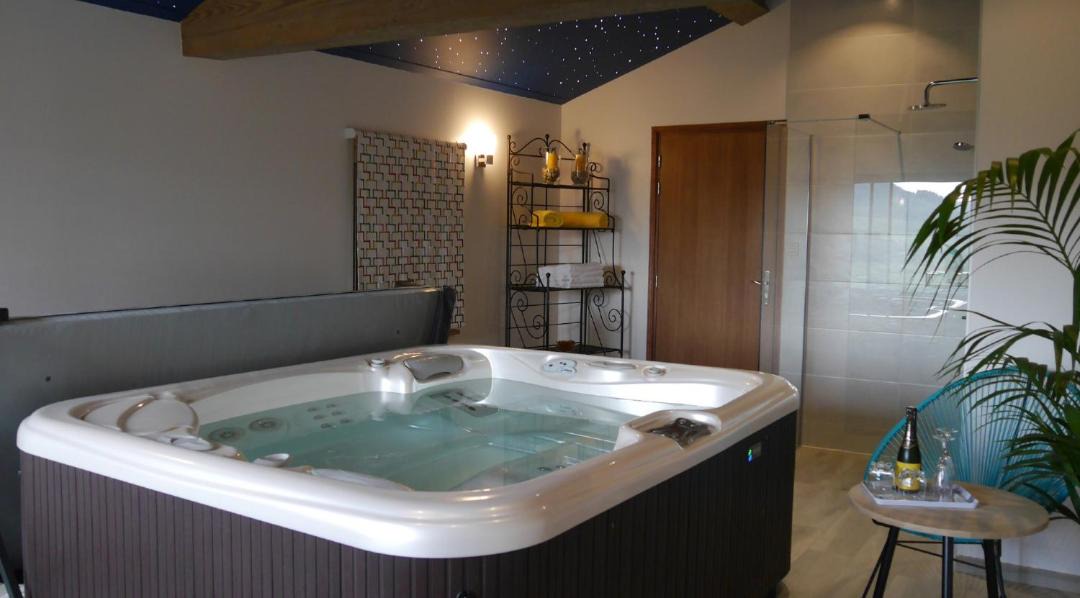 Photo of Others in Ronno