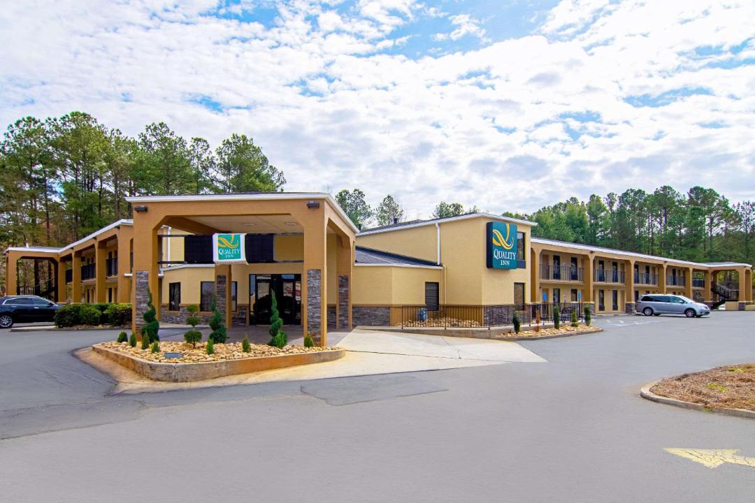 Photo of Buildings in Villa Rica