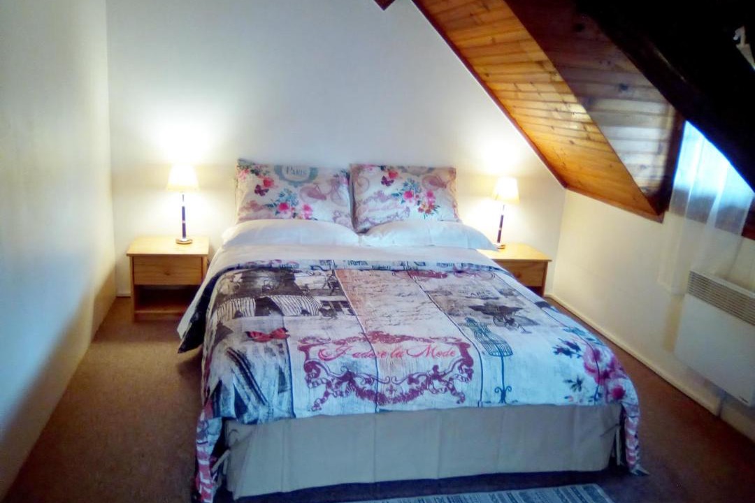 Photo of Bedroom in Saint-Julien-de-Chedon