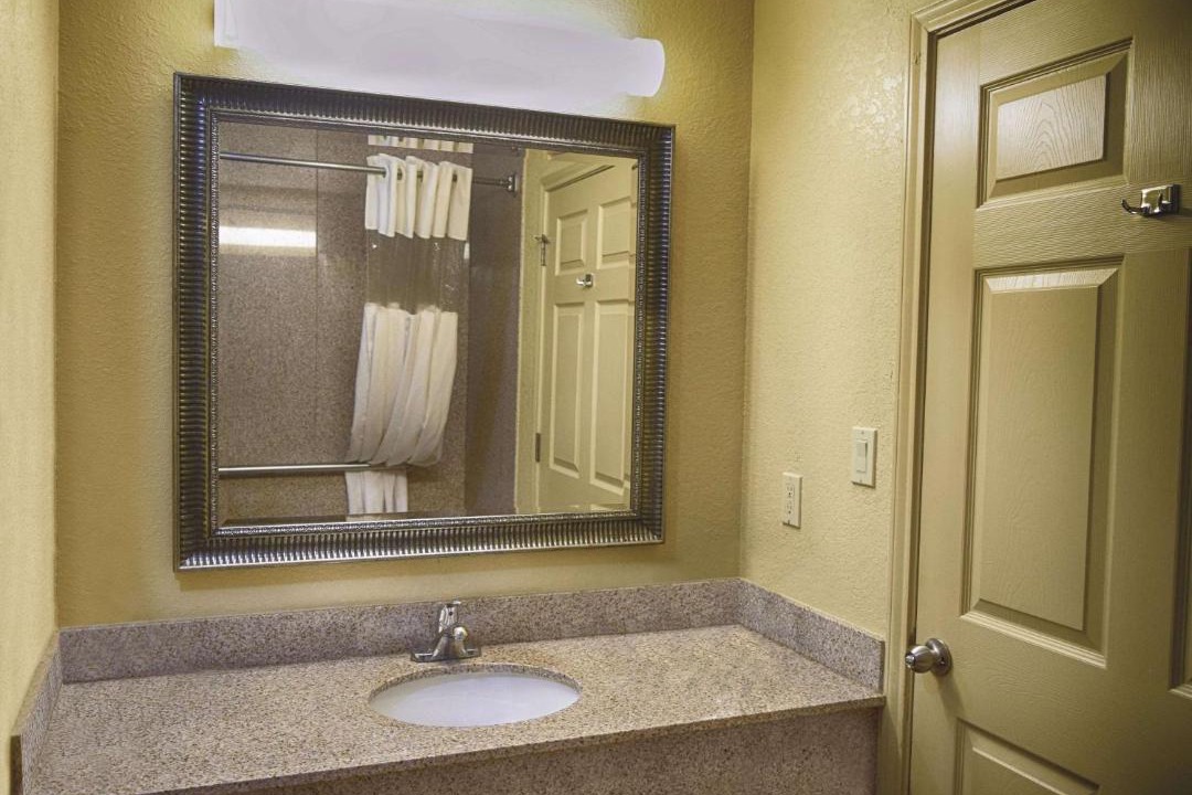 Photo of Others in Alice