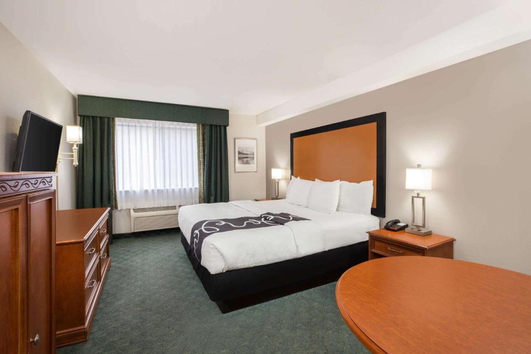 Photo of Bedroom in Paine Field-Lake Stickney
