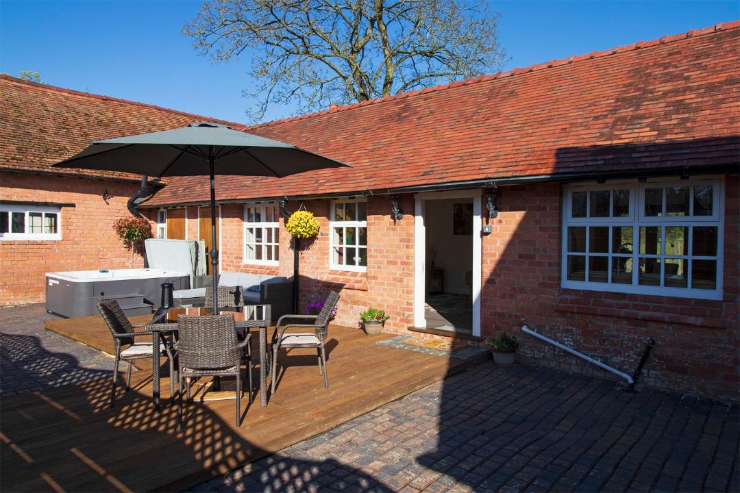 Photo of Others in Thornton Hough