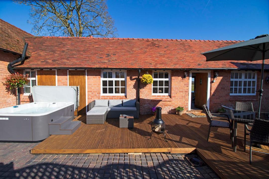 Photo of Others in Thornton Hough