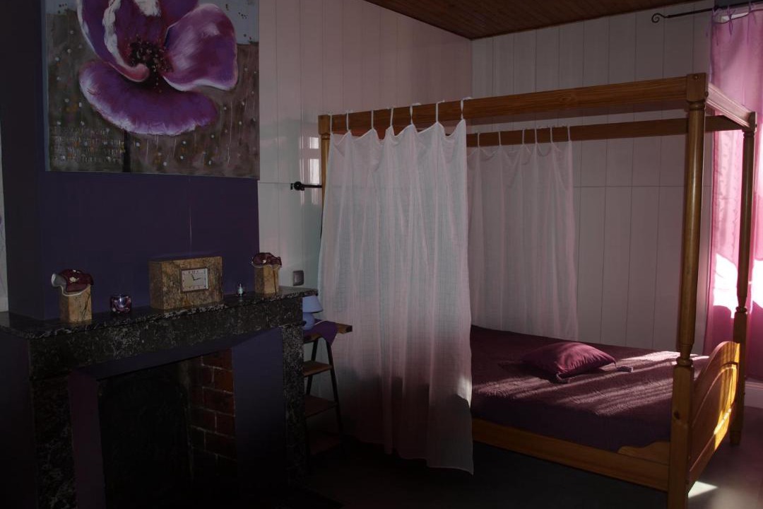 Photo of Bedroom in Le Chatelet-sur-Sormonne