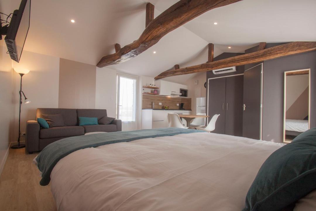 Photo of Others in Couffe