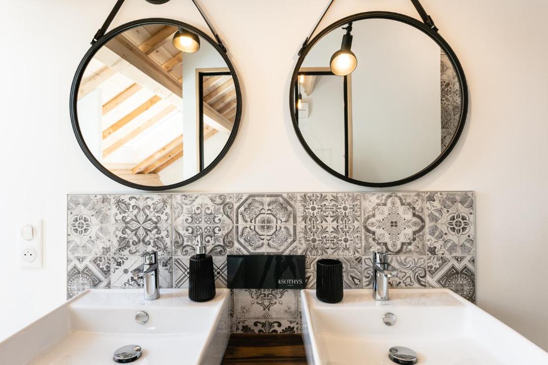 Photo of Others in Martel